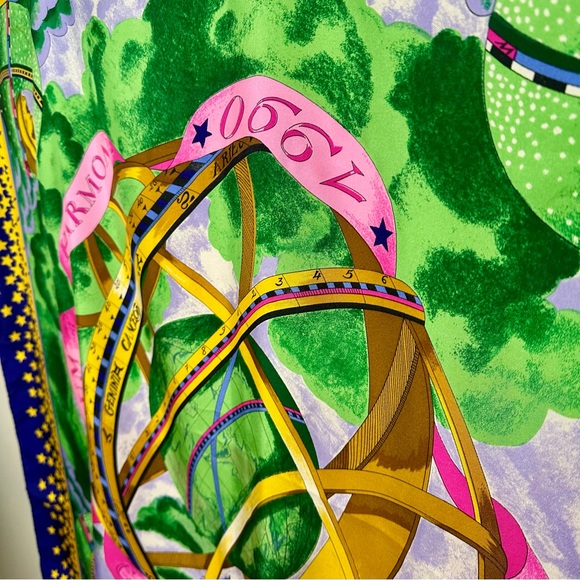 🥂SOLD🥂1990 CELINE PARIS Vintage Silk Bright Celestial Square Scarf - Picture 5 of 11